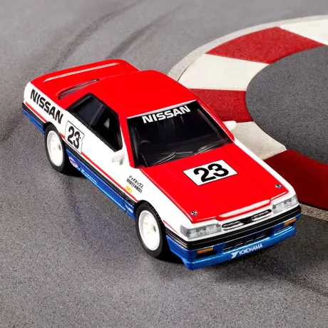 Matchbox Collectors 1987 Nissan Skyline GTS-R, high three-quarter view